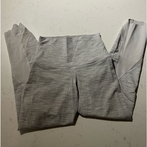 LULULEMON CROPPED LEGGING - Picture 2 of 3